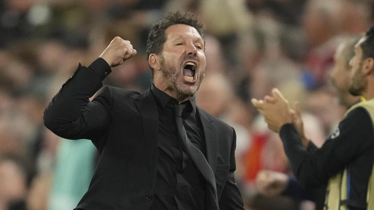 La UEFA investigará si un técnico del Atlético escupió a un seguidor de Liverpool