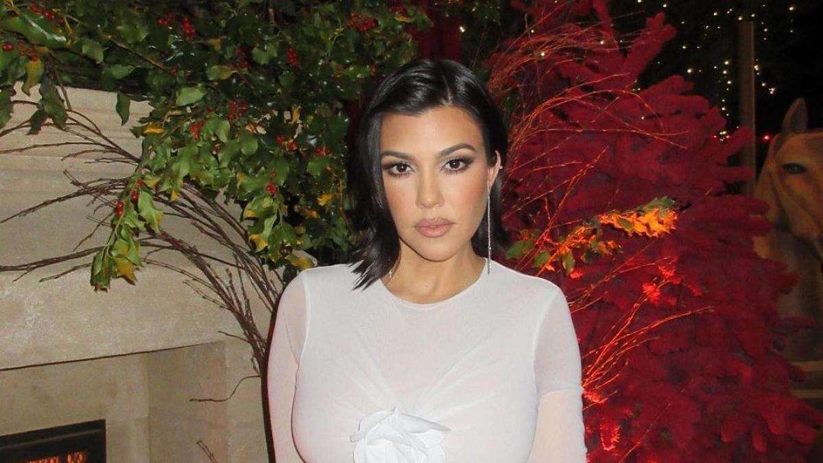 Kourtney Kardashian revela cómo fue la cirugía fetal de urgencia que le salvó la vida