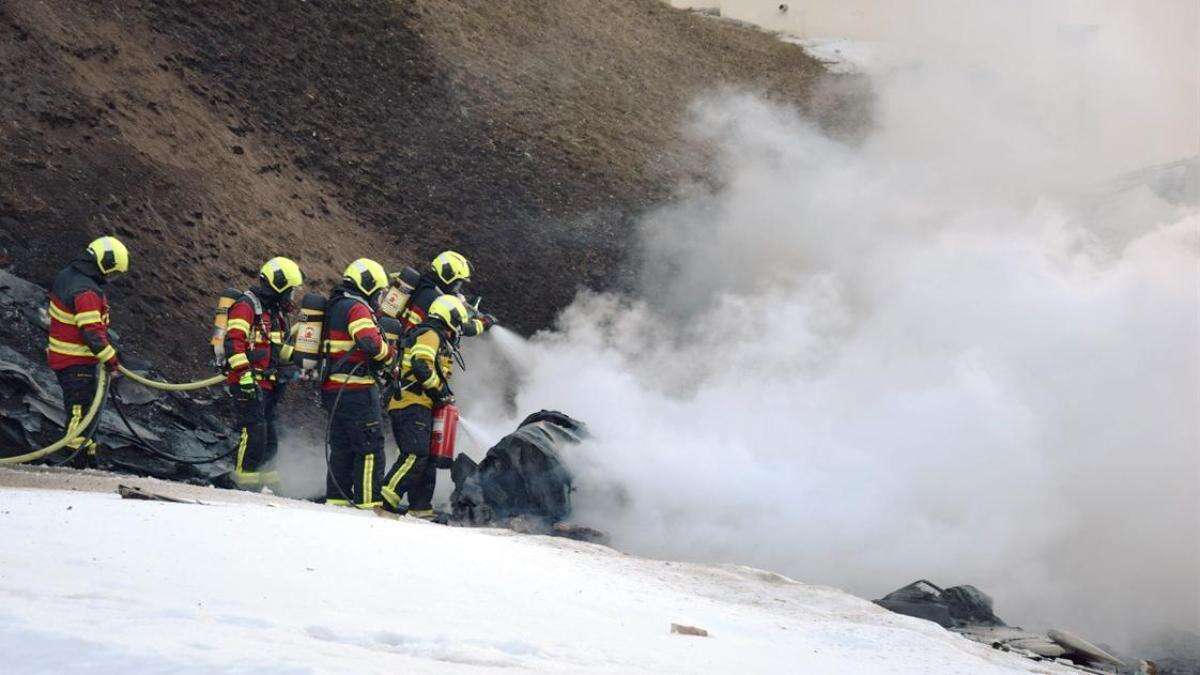 Tres personas mueren al estrellarse un avión de Dinamarca en Suiza