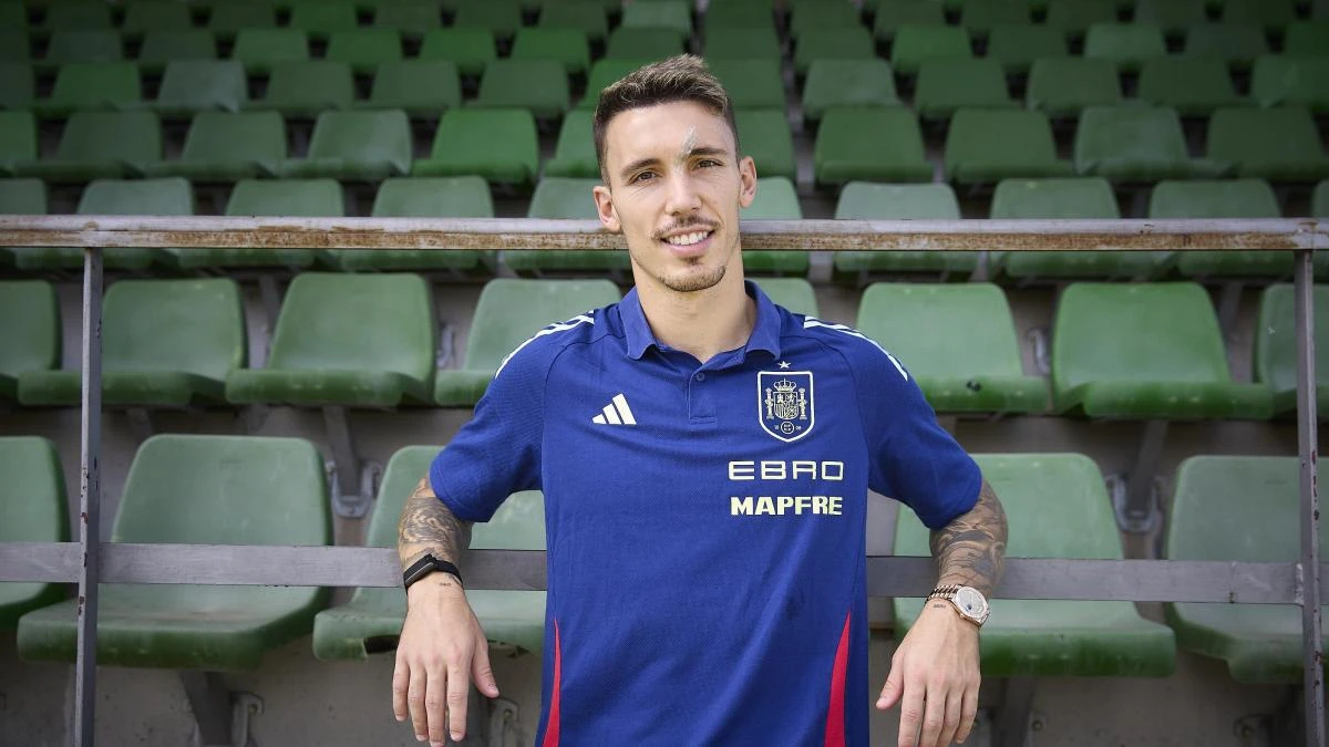 Alejandro Grimaldo: “Da gusto ver a un equipo tan atrevido como el Barça”