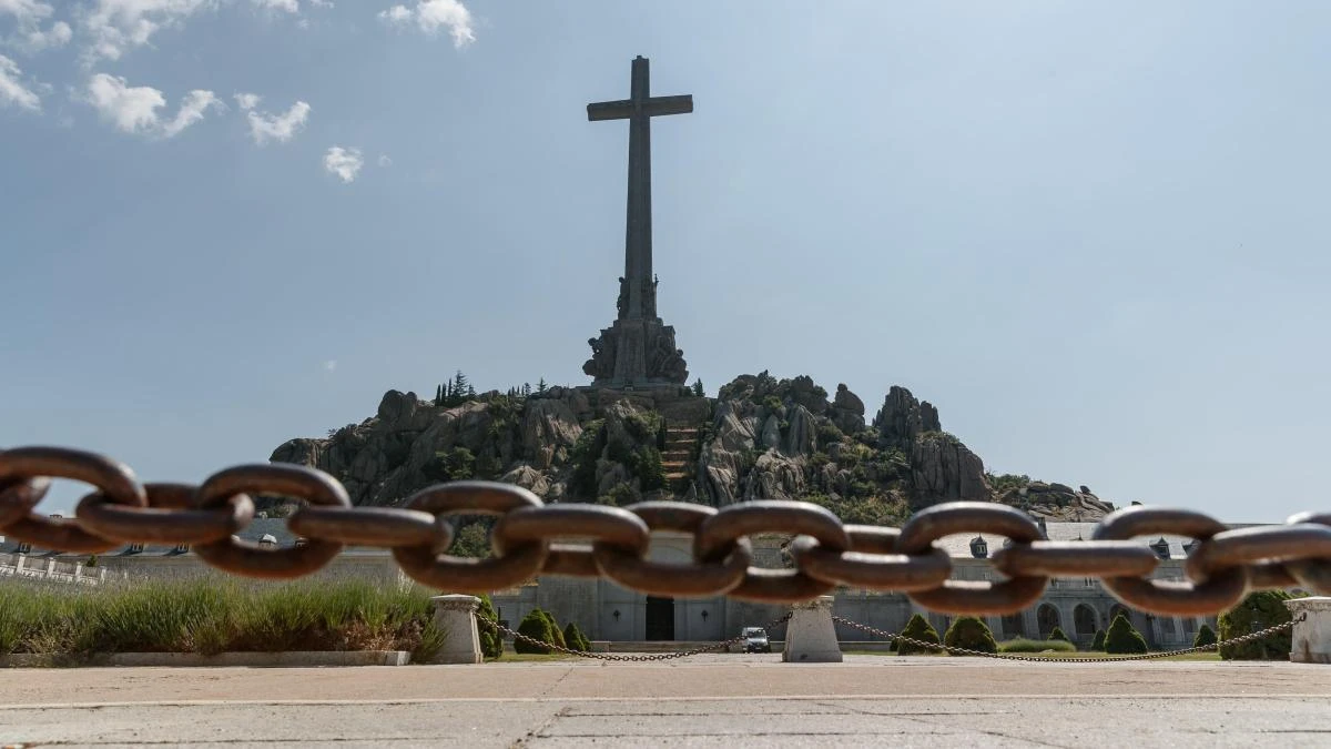 La interposición coordinada de nueve recursos judiciales frena la resignificación de Cuelgamuros