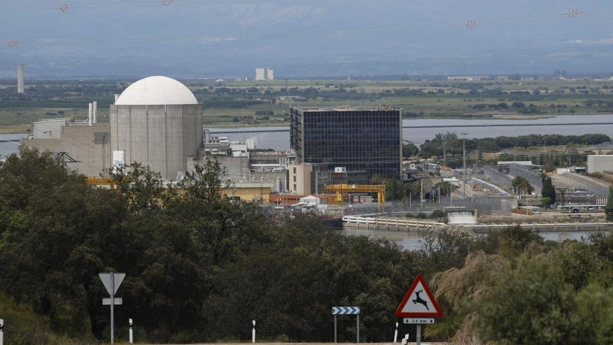 Sumar y Podemos se oponen a una prórroga nuclear tras la puerta abierta por Sánchez