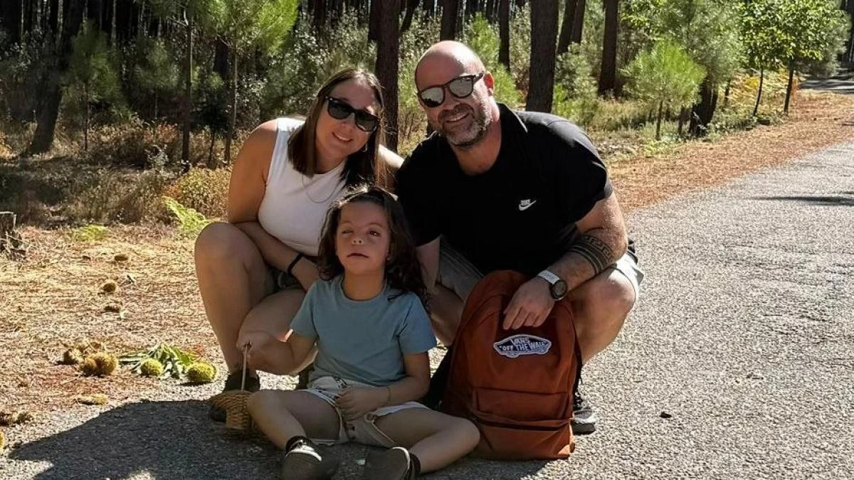 “Hay muchos productos en el supermercado que nuestro hijo no puede leer porque no están en braille”: la historia de Romeo, el pequeño “cascabel” que enseña al mundo a vivir sin ver