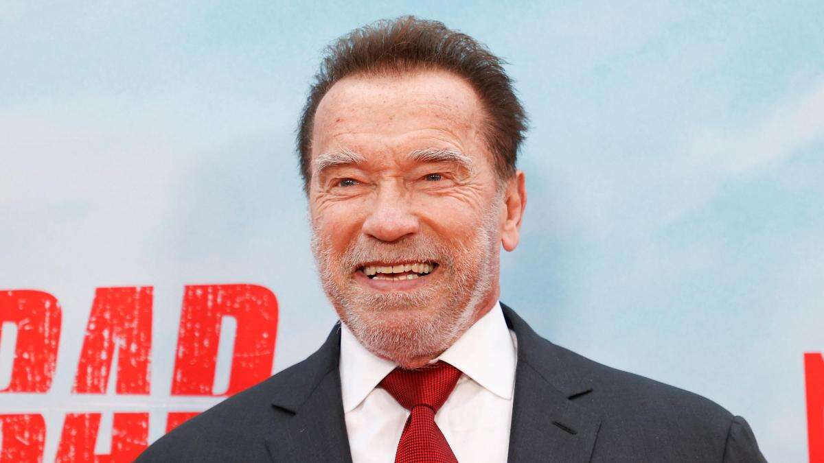 Arnold Schwarzenegger muestra su marcapasos: una bomba de relojería