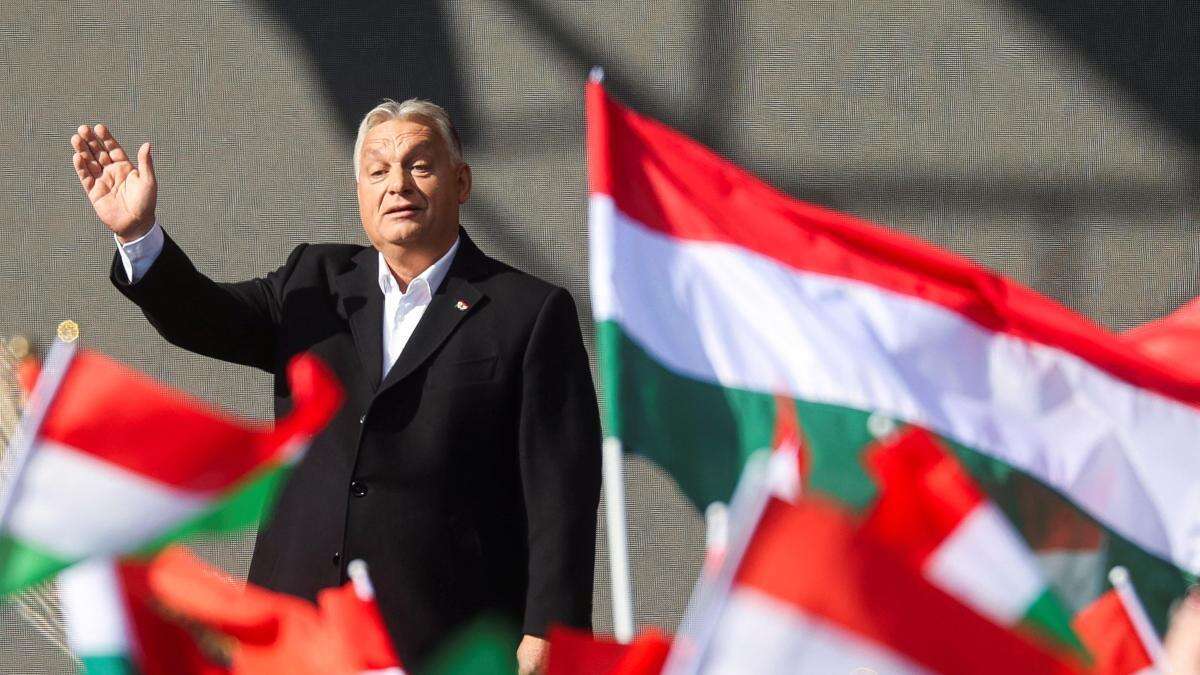 Orbán acusa a Bruselas de querer derrocarle y poner “un Gobierno títere” en Hungría