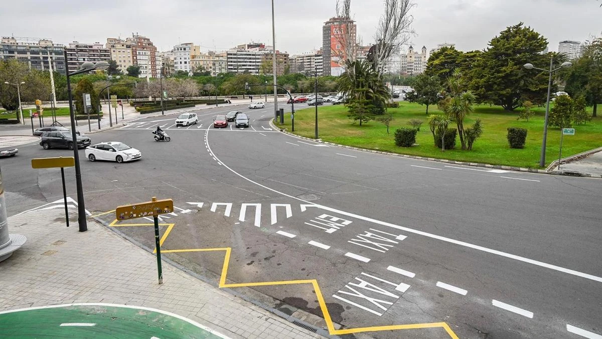 Taxistas de Valencia proponen conceder licencias temporales en temporada turística