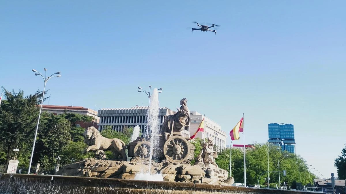 El dron de la plaza de Cibeles