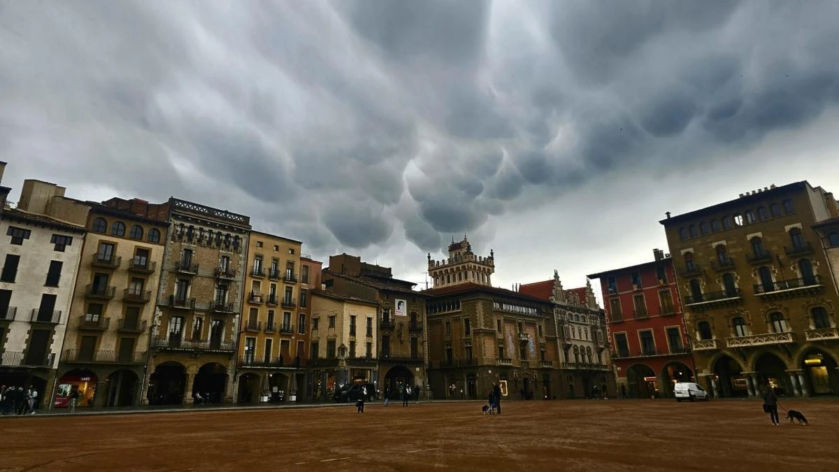 Mammatus en la Plaça Major de Vic