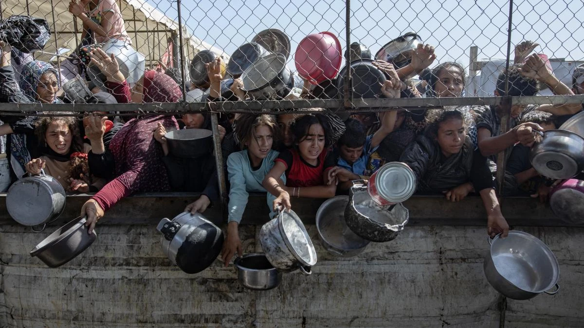 Las milicias palestinas cifran en 126 los muertos en Gaza cuando recogían alimentos