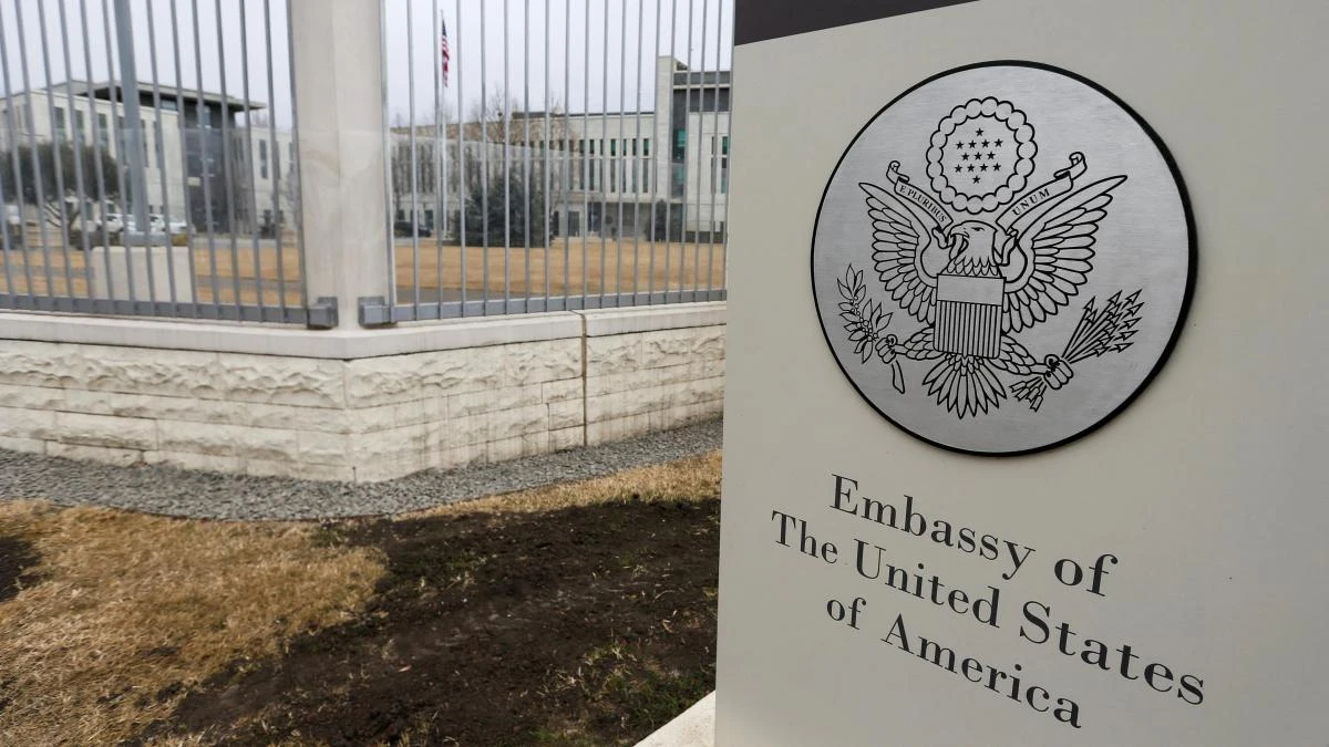 Estados Unidos plantea el cierre de una treintena de consulados y embajadas