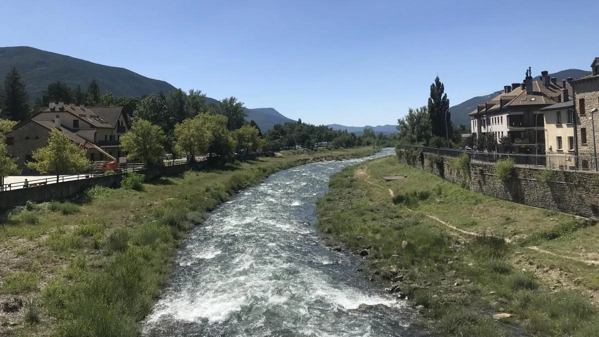 Paseos por los senderos de Biescas