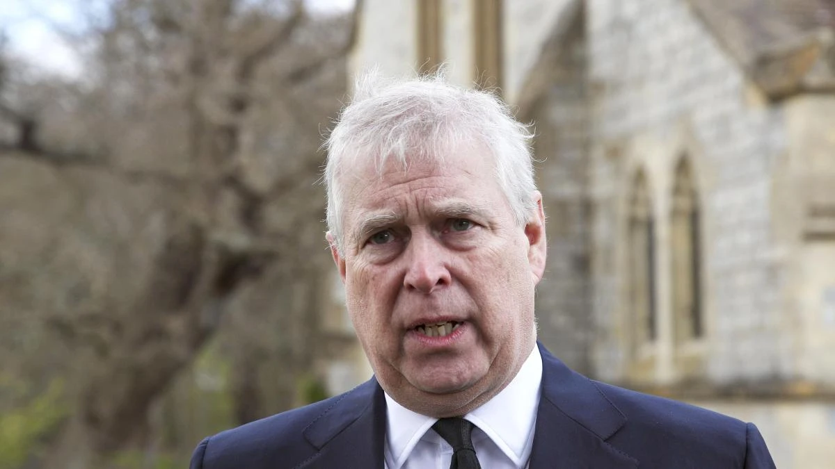 El príncipe Andrés, en la cuerda floja: unos correos revelarían su vínculo real con Epstein