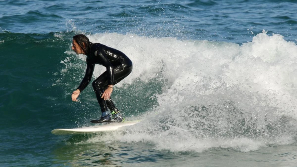 Tardes de surf en La Fosca