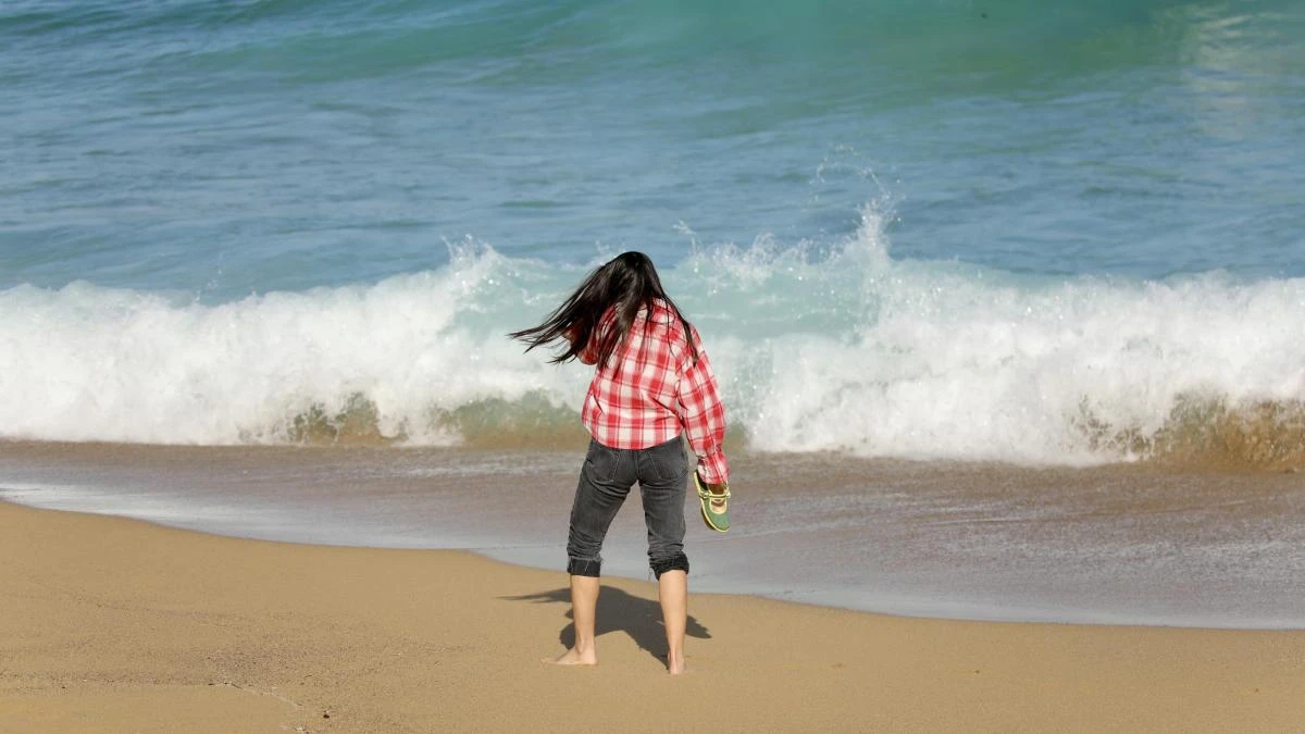 El placer de pasear por la playa