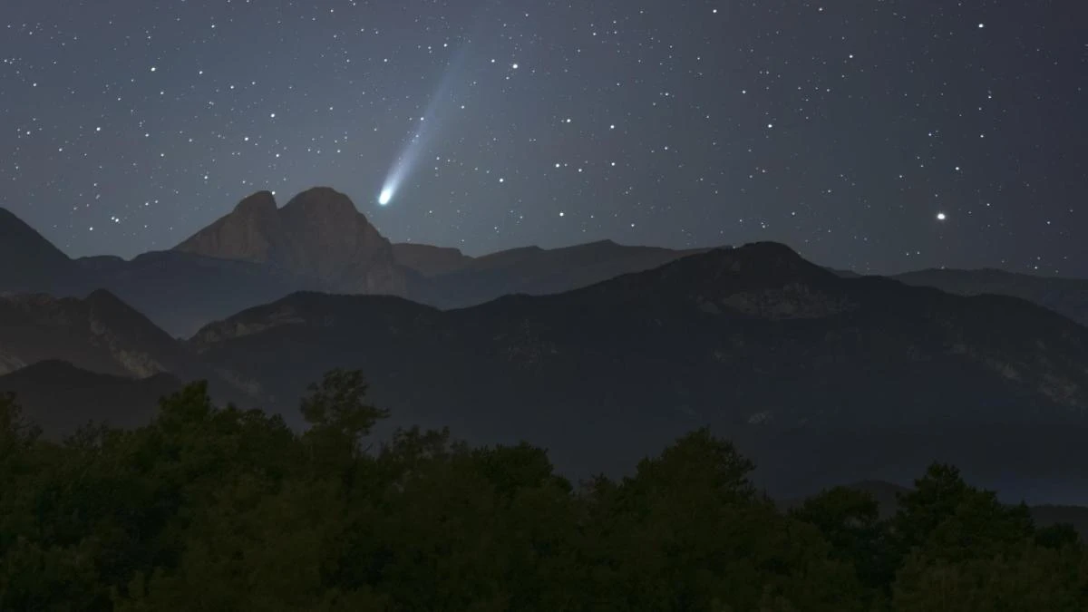 Estelar cometa Lemmon en el Pedraforca