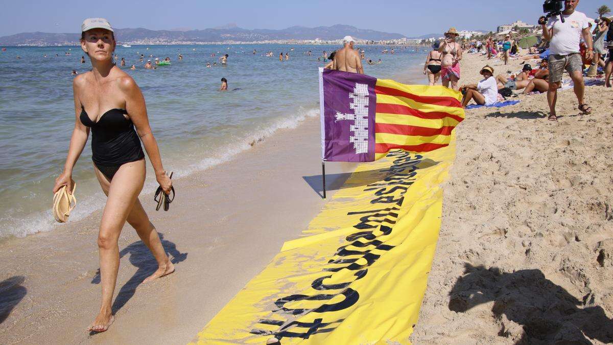 Baleares implantará un impuesto a los coches que lleguen a las islas en vacaciones