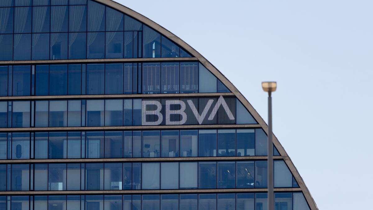 BBVA recibe autorización de Reino Unido para controlar TSB en la opa sobre Sabadell