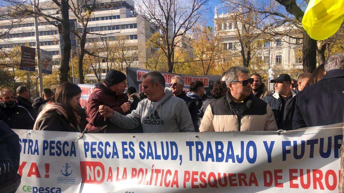 Los pescadores catalanes aseguran que las nuevas medidas de la UE sólo alargan la agonía del sector