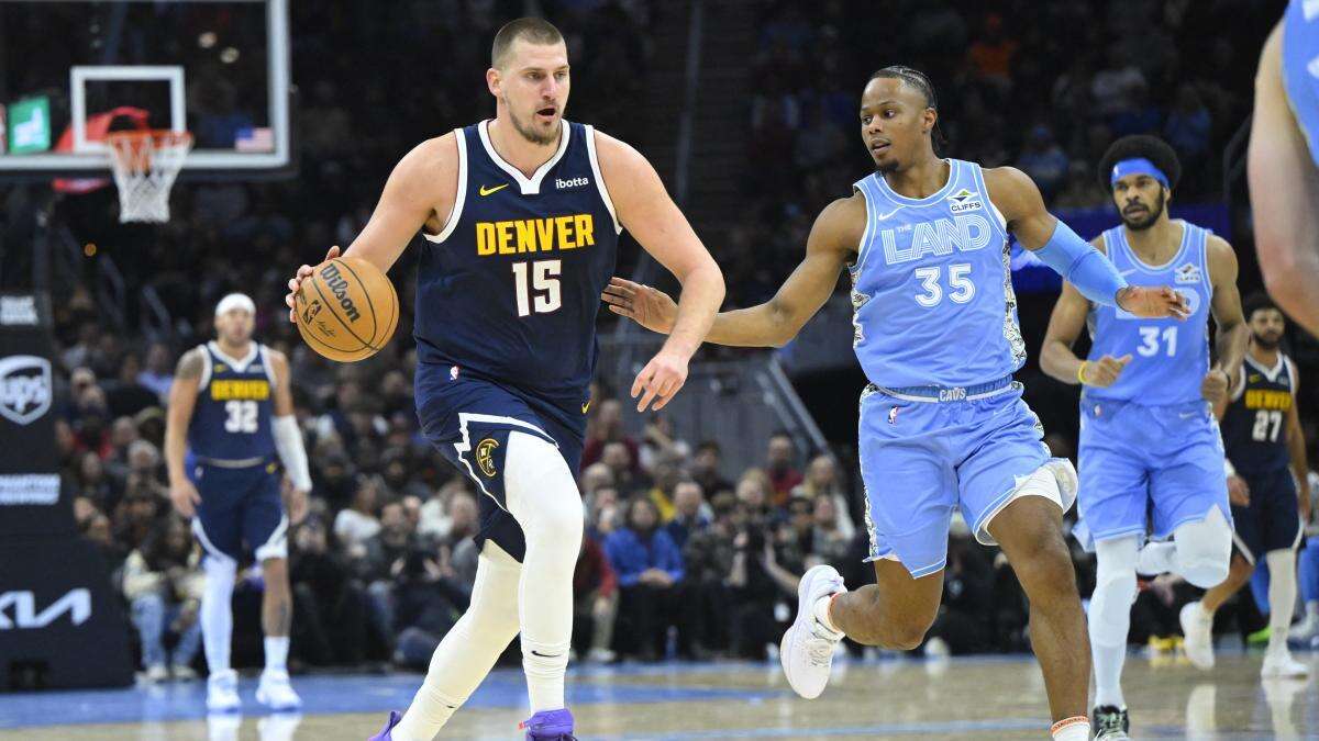 Jokic supera a Magic Johnson en triples-dobles en la NBA