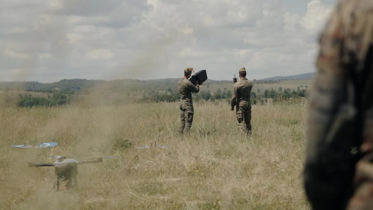 Drones y robots en el flanco Este