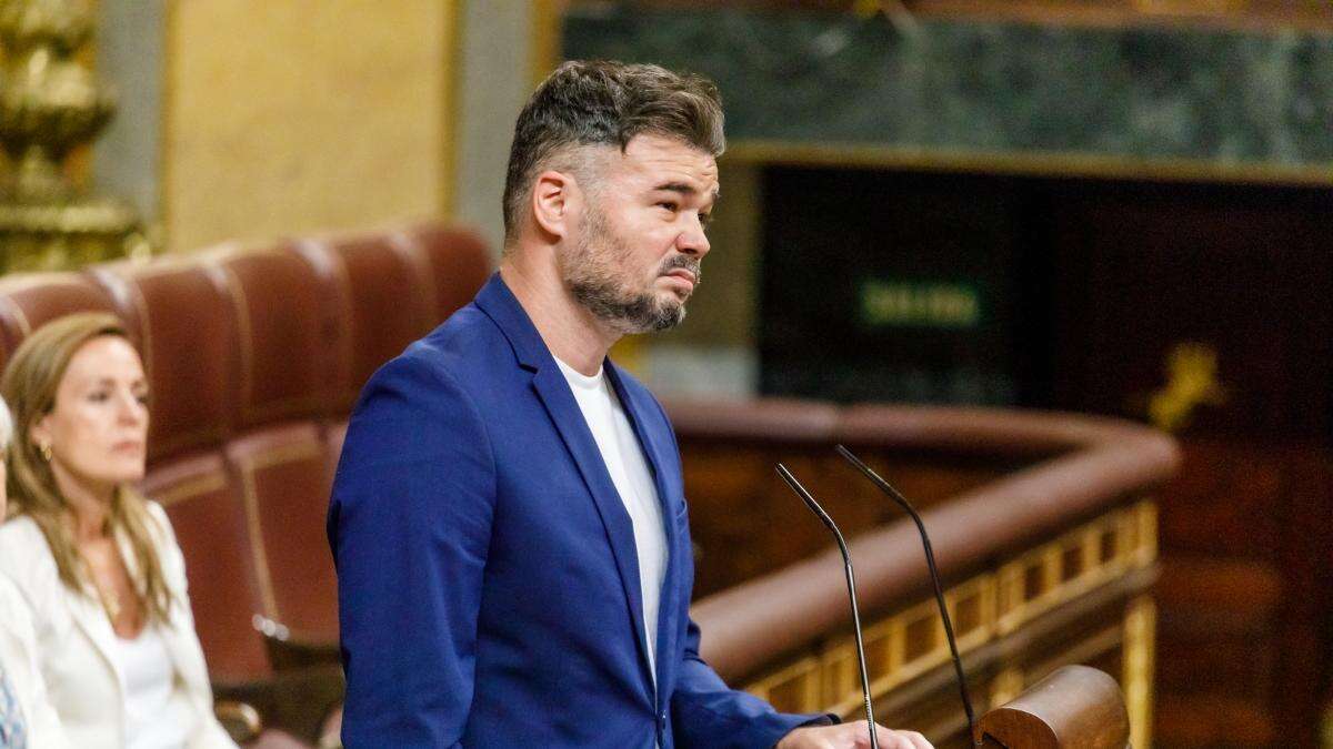 “Venga, a tomar por culo”, el grito anónimo escuchado tras la intervención de Rufián