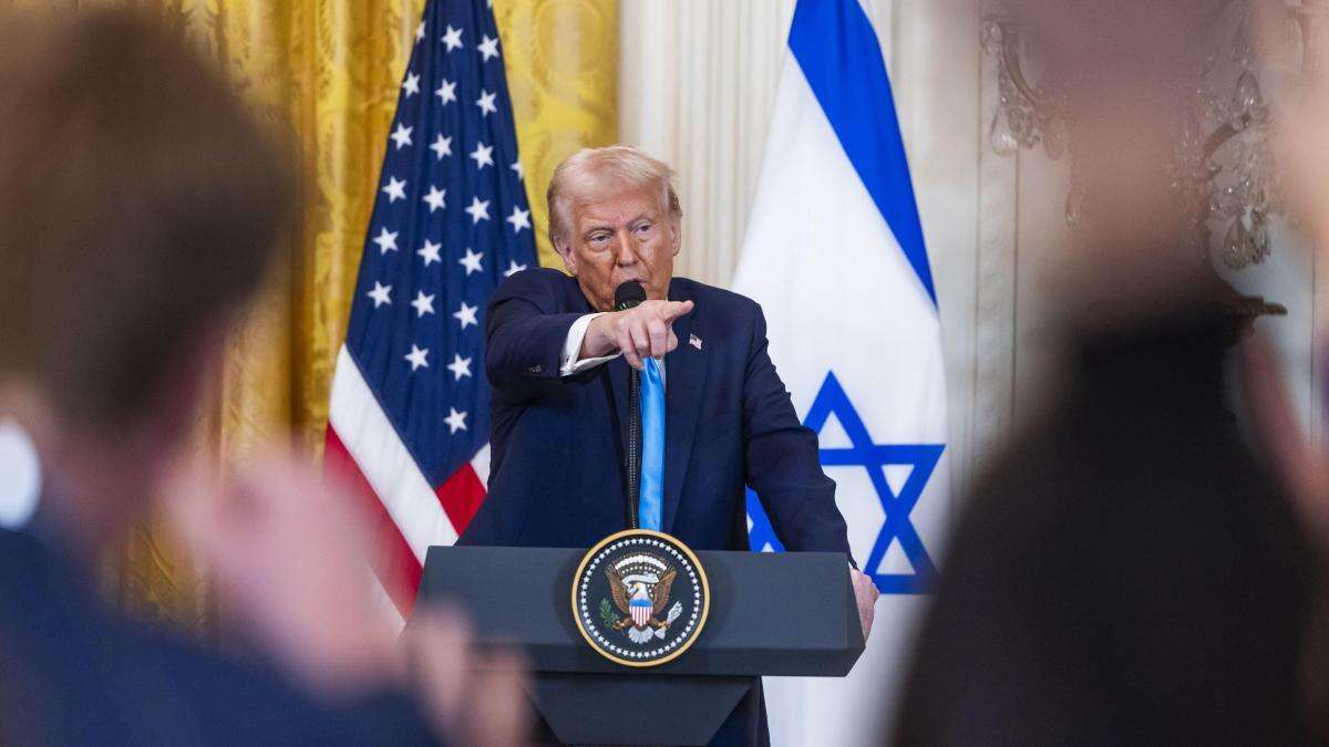 Trump se reafirma en su plan para Gaza y dice que EE.UU. tomaría el control tras la guerra