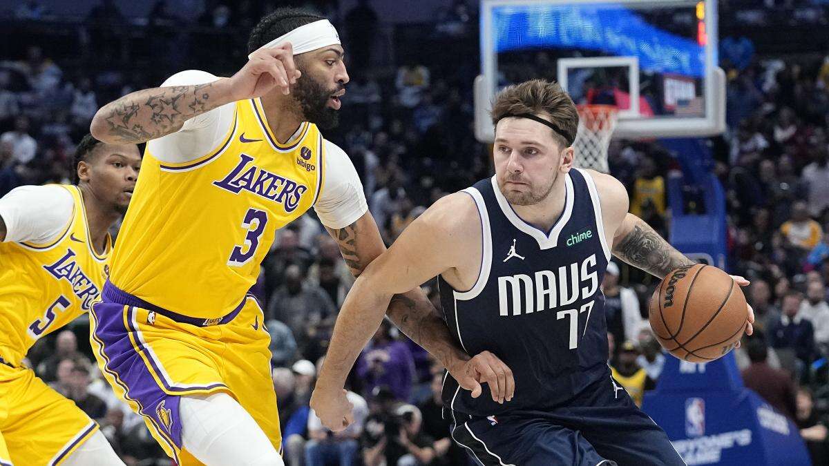 El padre de Doncic carga contra Dallas, que se hunde tras conocerse el traspaso del jugador