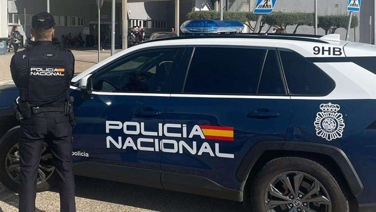 Detienen a un hombre acusado de intentar violar a una prostituta y dejarla encerrada en una casa de Mallorca