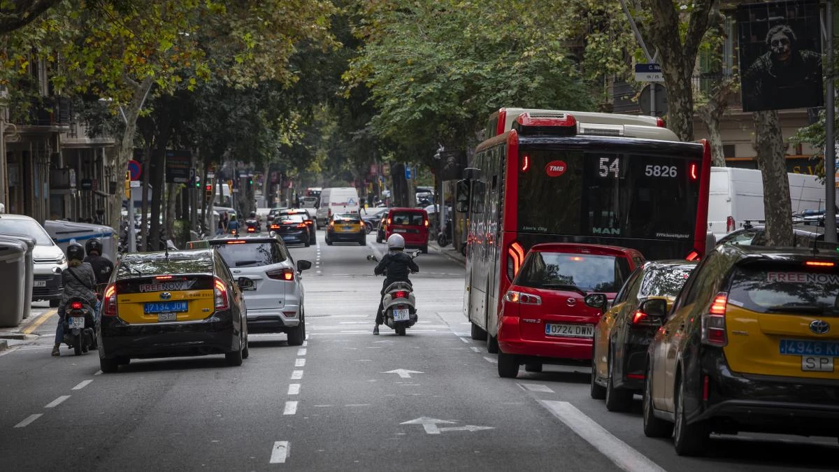 Detenidas cuatro personas in fraganti mientras robaban en un piso de Sarrià-Sant Gervasi