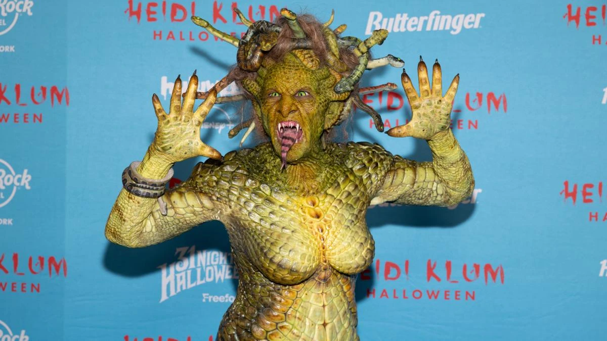 Heidi Klum se transforma en Medusa en su tradicional fiesta de Halloween