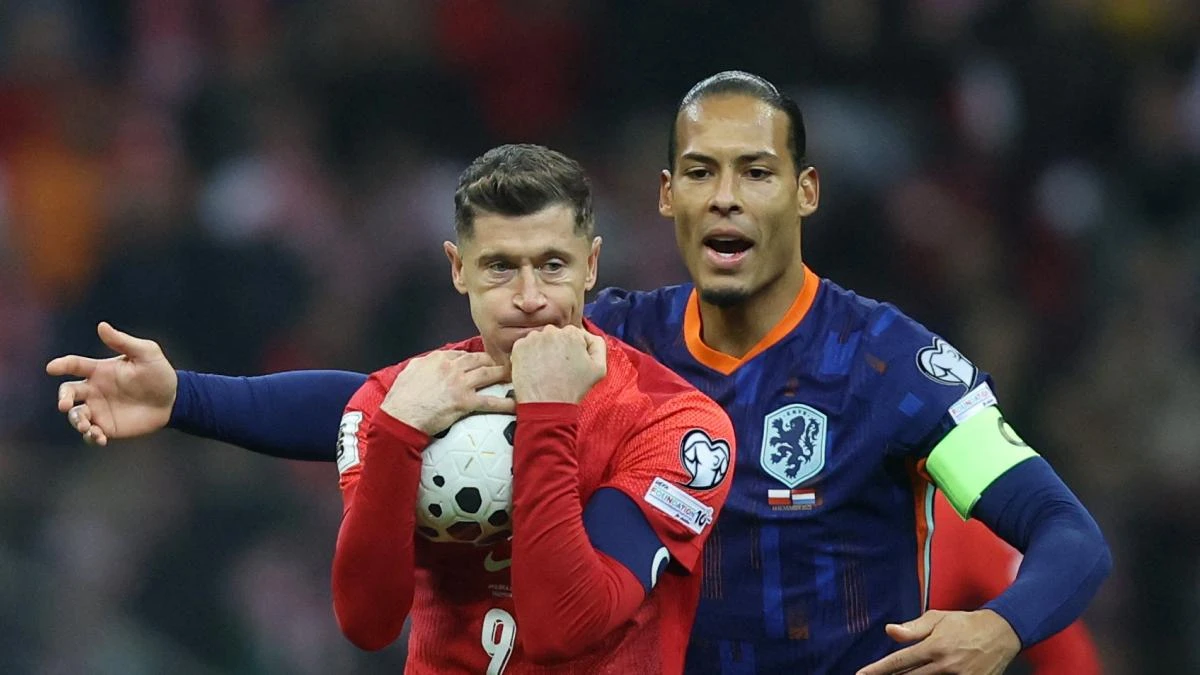 Países Bajos empata ante Polonia (1-1) y se acerca al Mundial