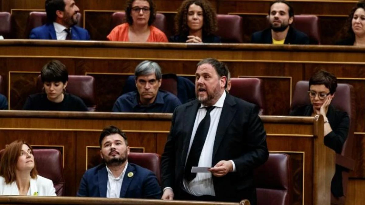 El TC se plantea cambiar su doctrina sobre las fórmulas de acatamiento de los parlamentarios