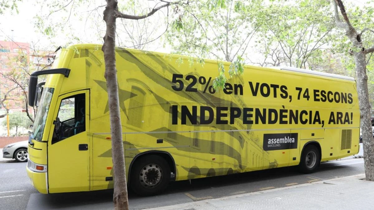 La ANC pide a ERC, Junts y la CUP con autobús que se haga efectiva la independencia