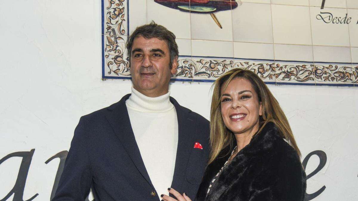 Jesulín de Ubrique y María José Campanario recrean su foto de boda 22 años después