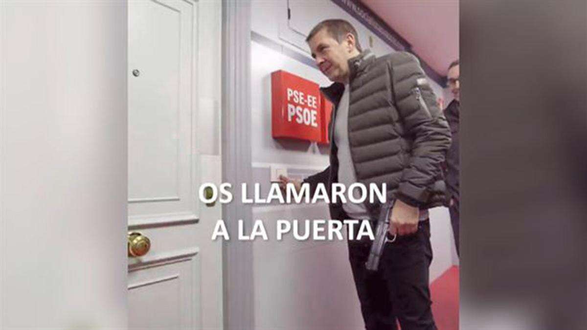 UPN publica una imagen de Otegi llamando a la puerta del PSE con una pistola y luego la retira