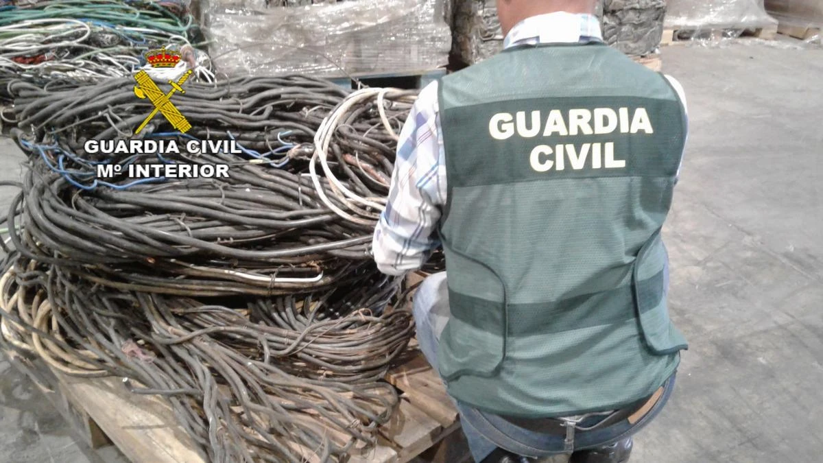 Desmanteladas dos redes criminales dedicadas al robo de cobre en varias comunidades