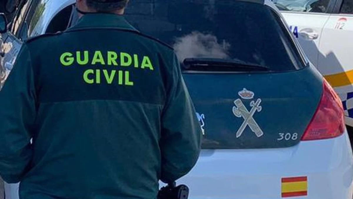Se hacen pasar pasar por abogados y logran robar hasta 16.000 euros a varias personas en València: hay 2 detenidos