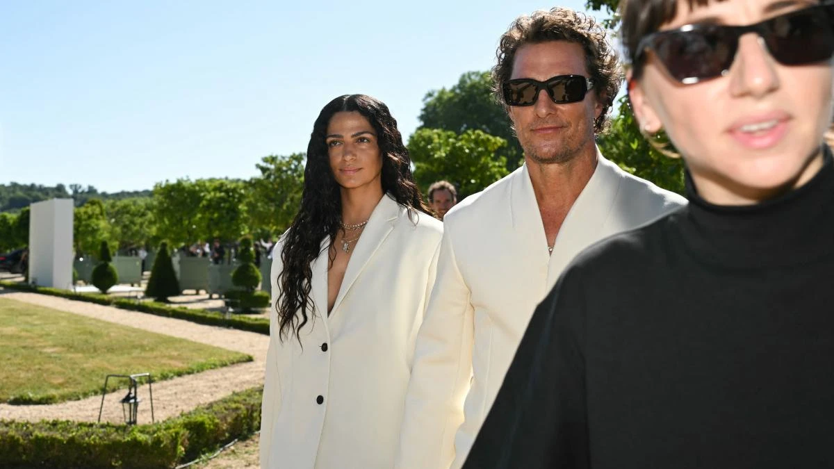 Matthew McConaughey y Camila Alves, entre los vips destacados del desfile de Jacquemus