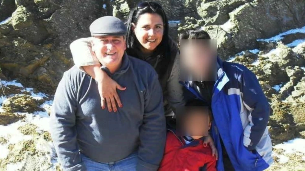 Tragedia familiar: un joven con problemas psiquiátricos dispara y apuñala a su madre y mata a su padrastro