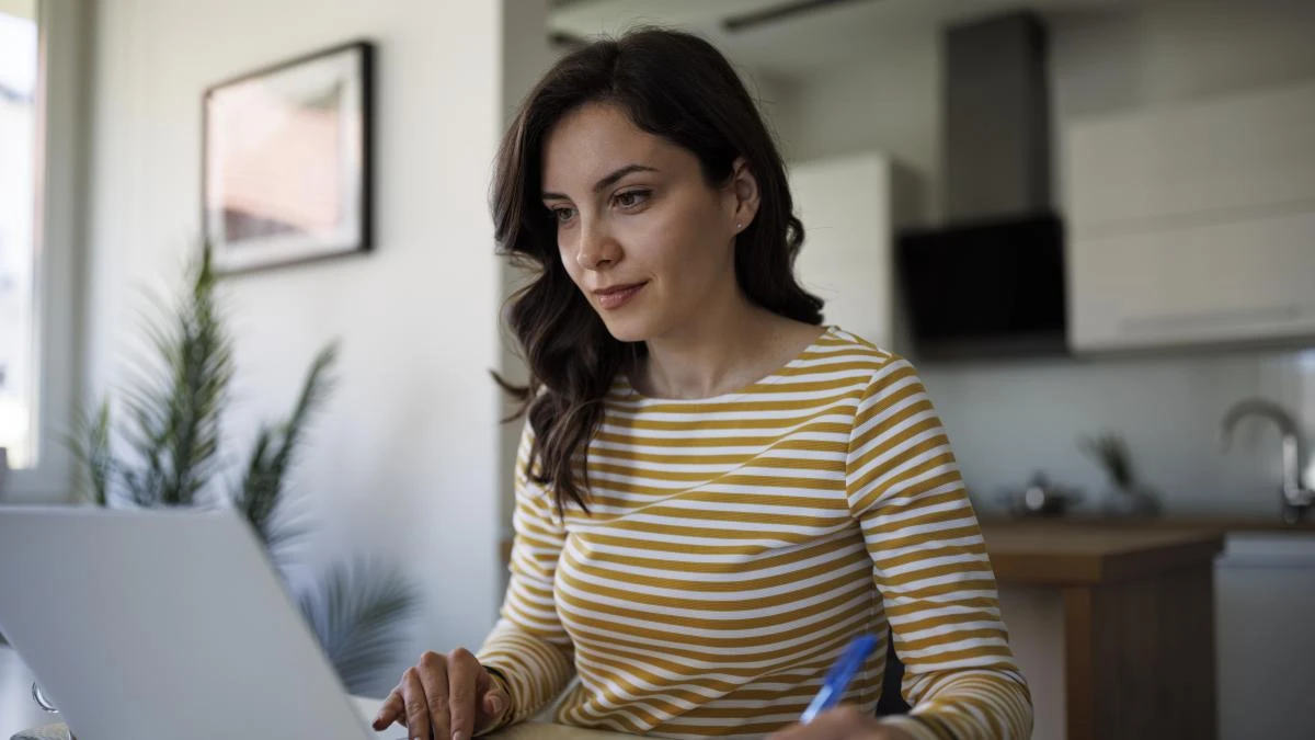 Seis de cada diez personas creen que dominar la IA será esencial para poder seguir trabajando