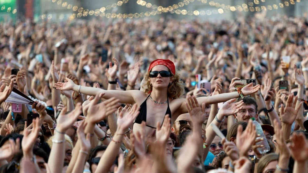 Sabrina Carpenter trae canciones y espectáculo al Primavera Sound