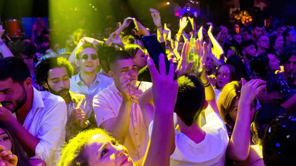 Seis hombres se enfrentan a 9 años de cárcel tras apalizar a un joven en una fiesta por ser homosexual