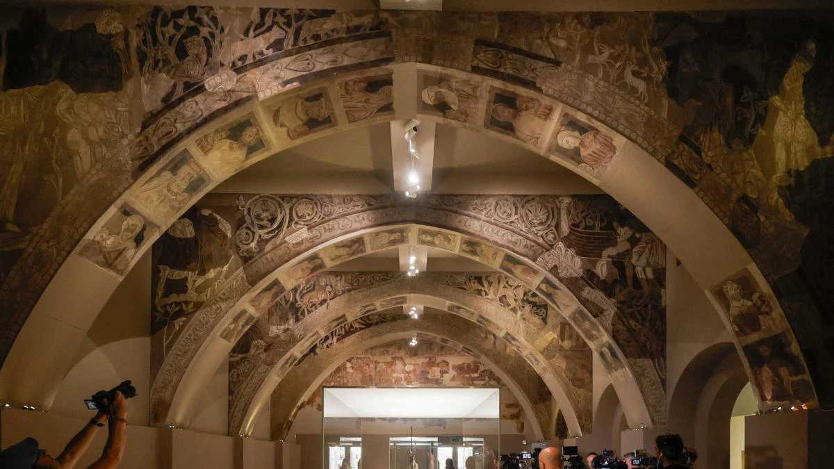 Más de 150 conservadores de toda España piden a los políticos que no utilicen las pinturas de Sijena como “una bandera”