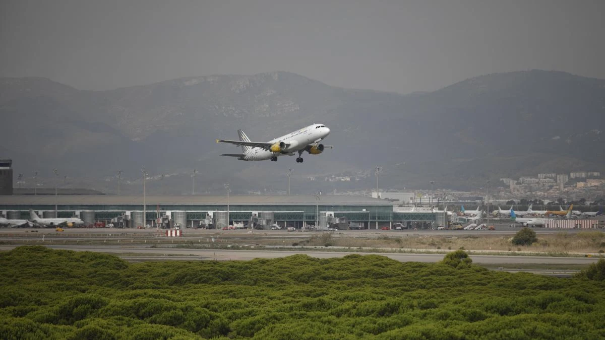 El Gobierno prohibirá la publicidad de vuelo cortos si hay una alternativa más sostenible
