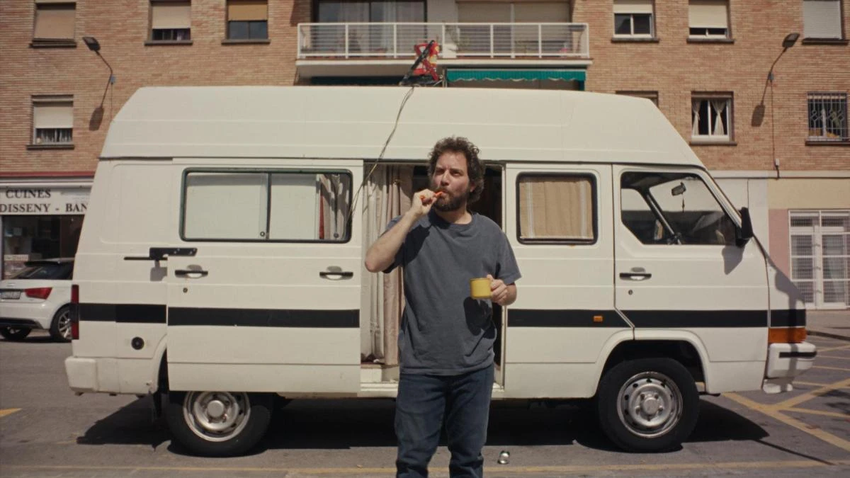 'La furgo': la odisea de un cuarentón divorciado y expulsado del sistema, que vive sobre ruedas