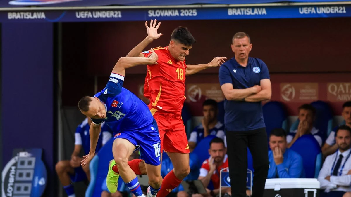 Gerard Martín abandona el Europeo sub-21 por una lesión en un dedo de la mano