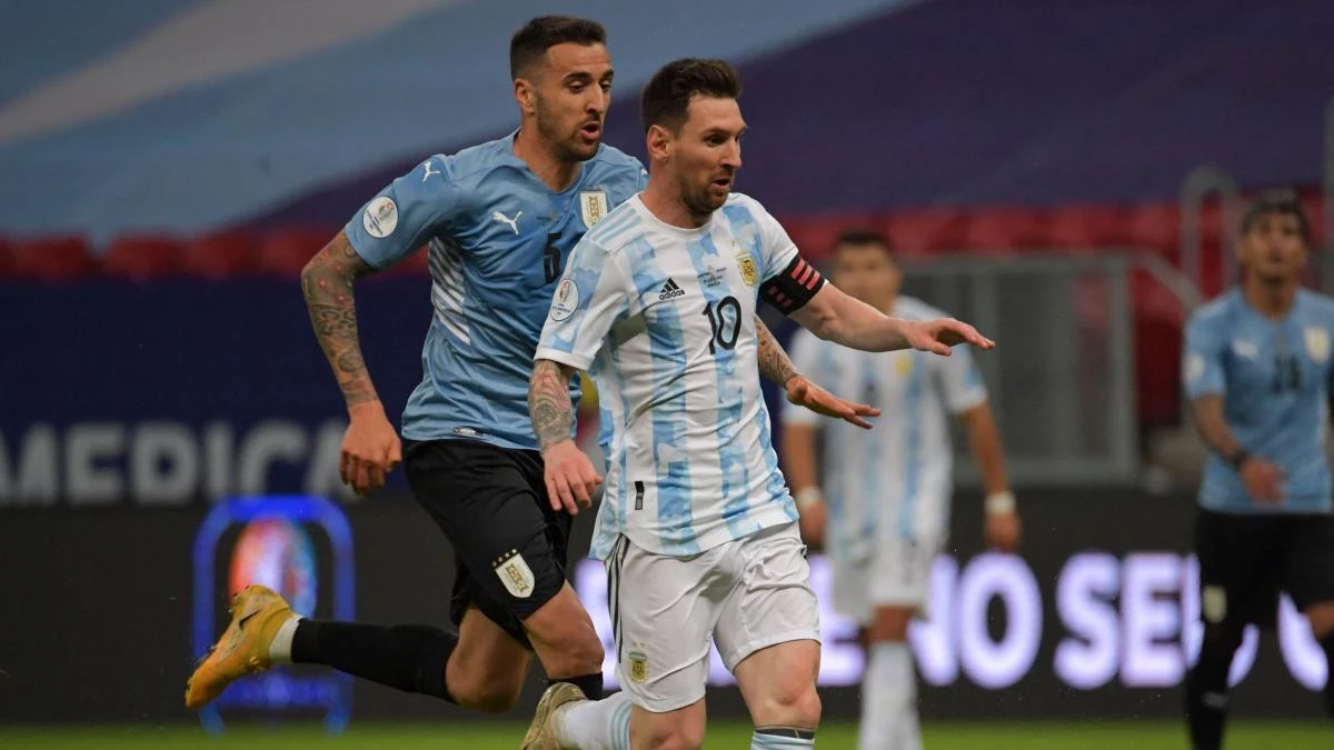 Argentina vence a Uruguay con un Messi inspirado