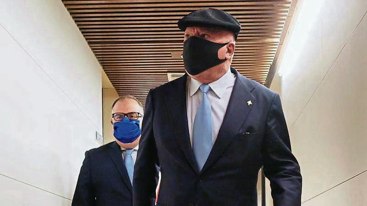 Cospedal utilizó al clan Villarejo en la investigación de los Pujol