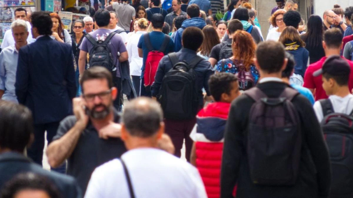 Top profesiones con más salida laboral en España (2025) y cómo formarte para acceder
