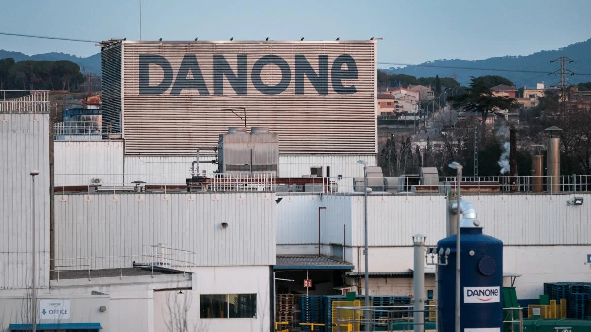 Danone reduce un 38% su beneficio en España por el cierre de la planta de Parets